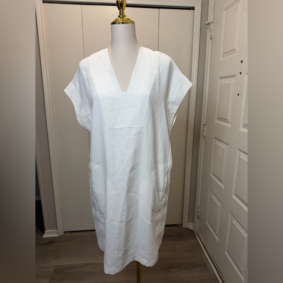 Vince White Swim Cover-Up - Picture 4 of 10